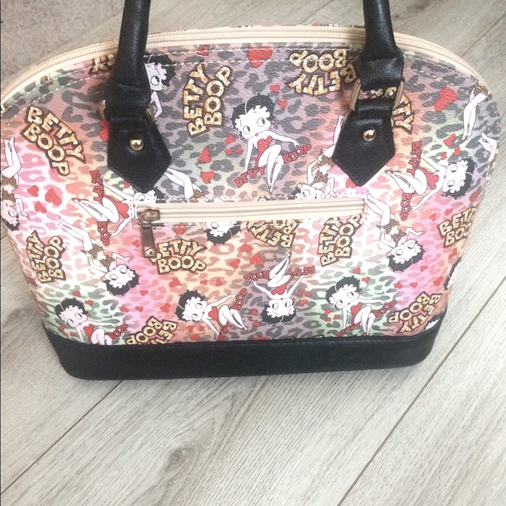 NWOT BETTY BOOP PURSE